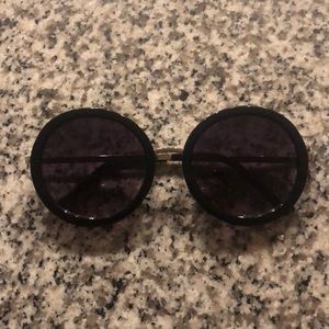 Circular sunglasses